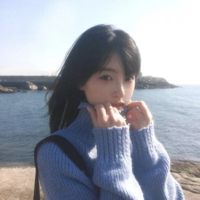 遮云海报