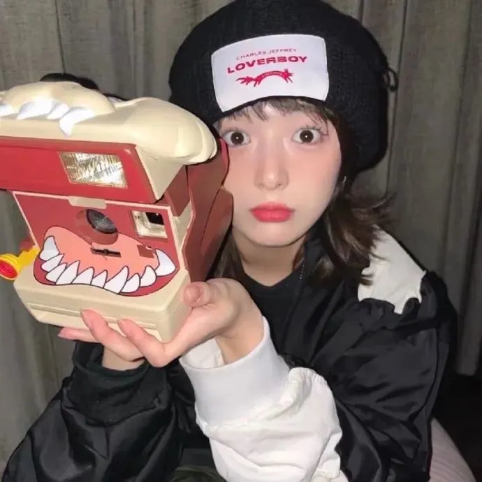 荒原少女海报